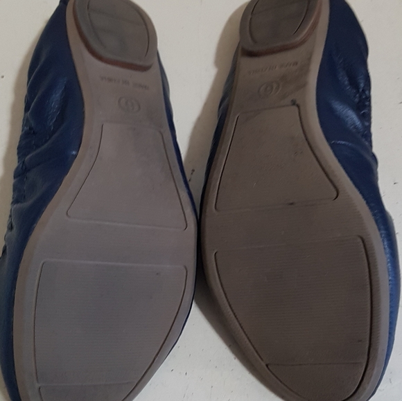 Old Navy Size 6 Ballet Slippers - Picture 2 of 3